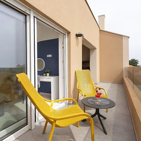 Apartment Hundefreundliches 100 Meter Zum Sandstrand Mit Jacuzzi, Meerblick Medulin