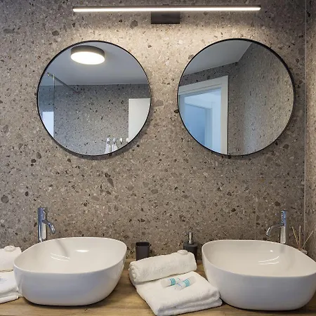 Apartment Hundefreundliches 100 Meter Zum Sandstrand Mit Jacuzzi, Meerblick