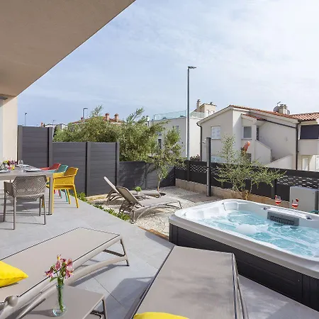 Apartment Hundefreundliches 100 Meter Zum Sandstrand Mit Jacuzzi, Meerblick